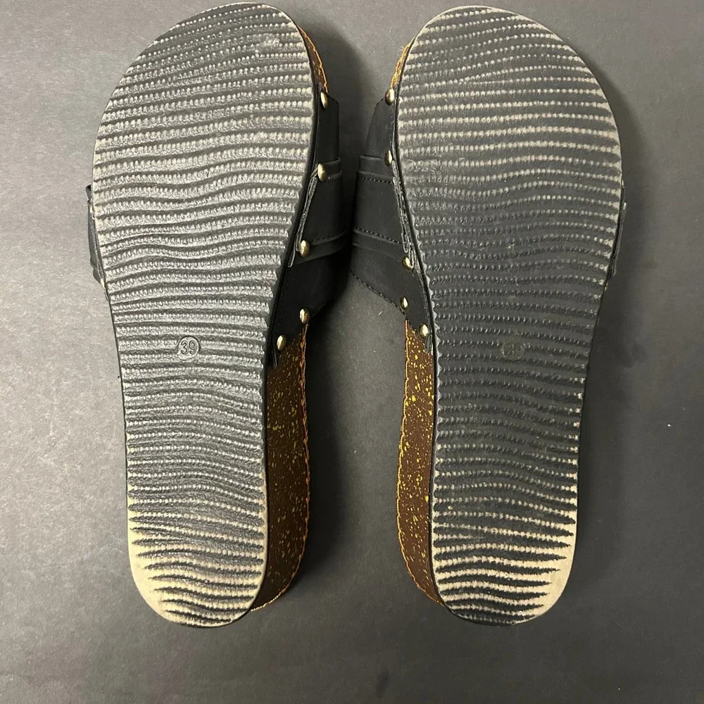 DoDo slide sandals